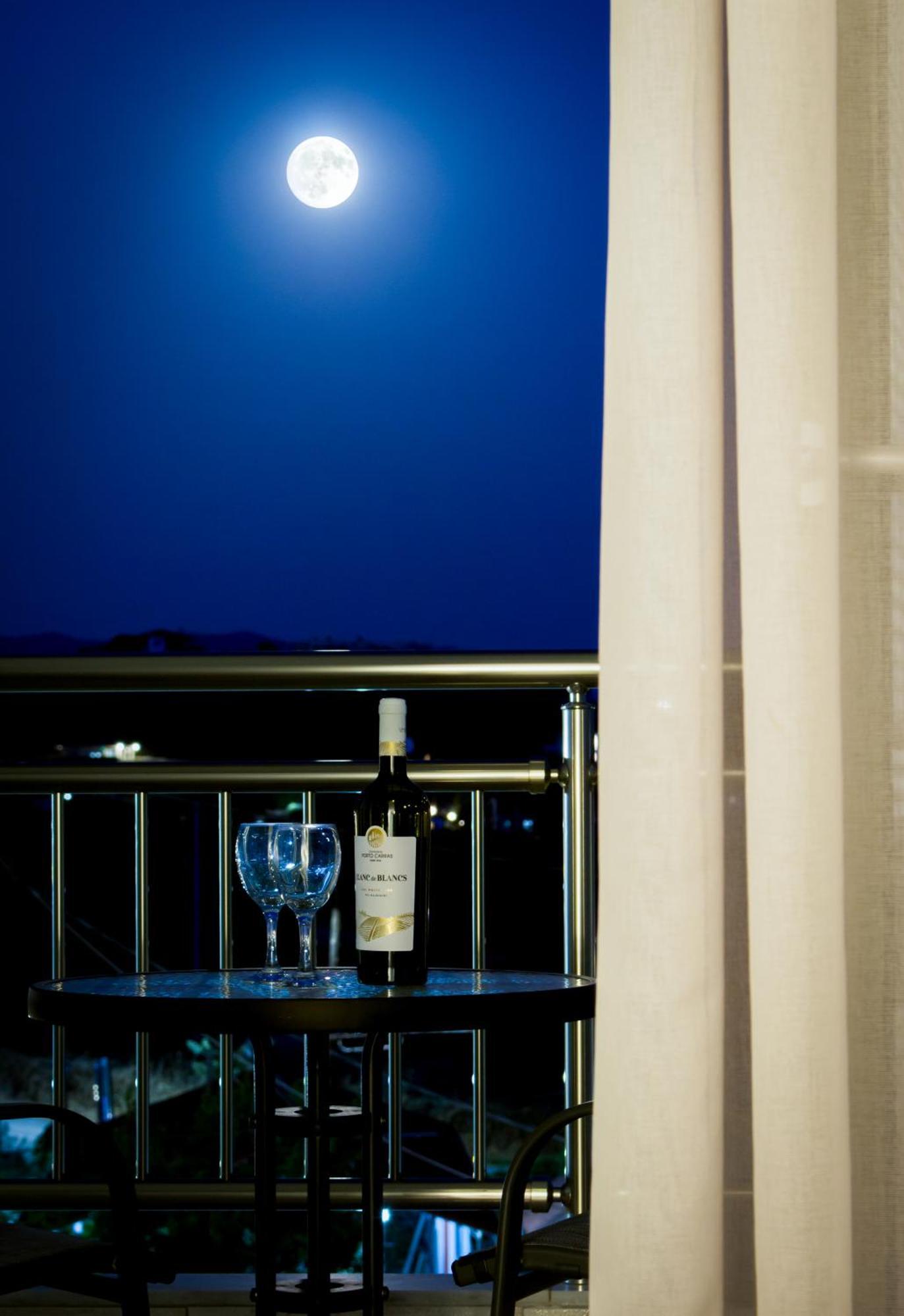 Oliva Suites Nikiti  Dış mekan fotoğraf